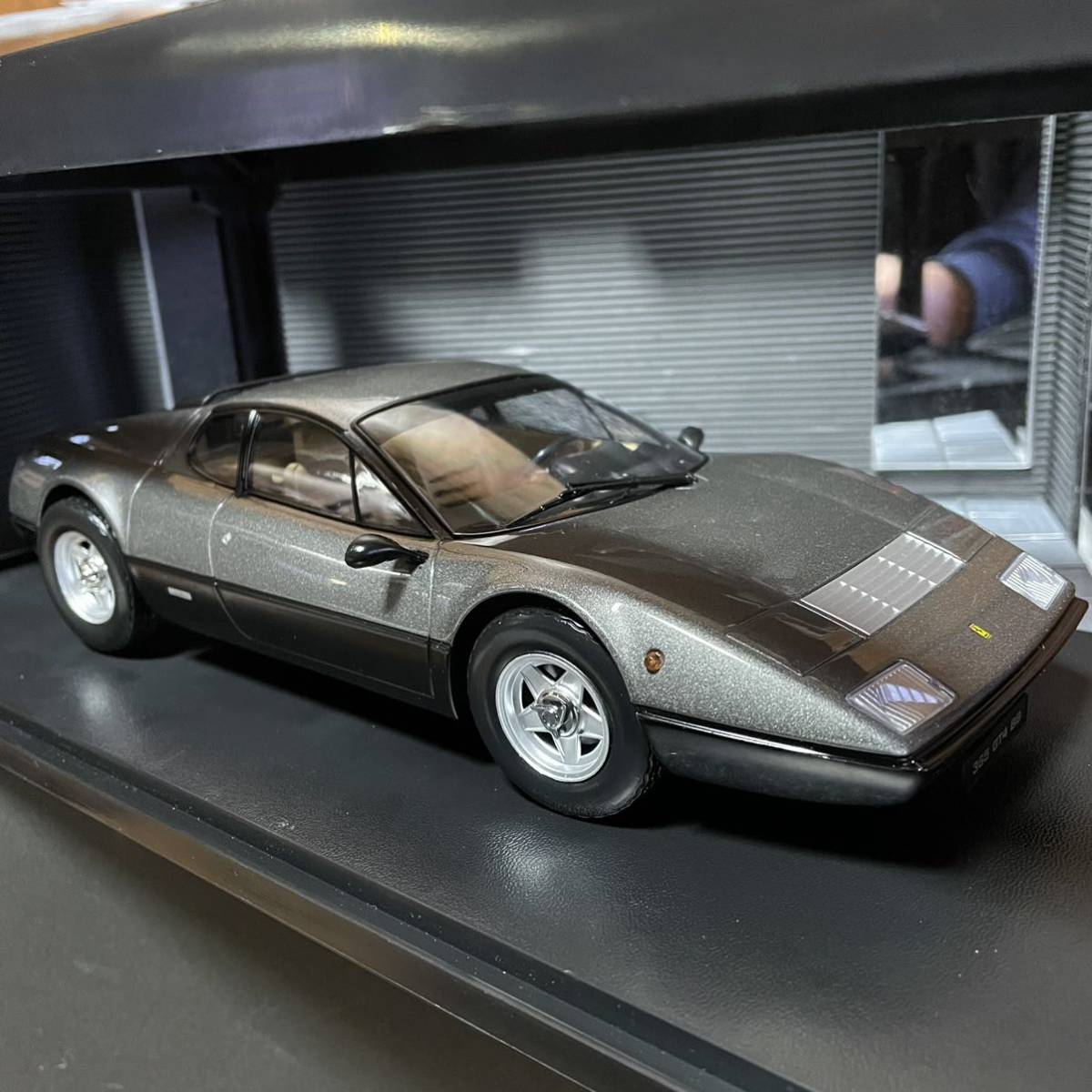 超人気 GT4 365 フェラーリ 1/18 新品未展示品 KKスケール BB ガンメタル 1973 乗用車 超人気 GT4 365 フェラーリ 1/18 新品未展示品 KKスケール BB ガンメタル 1973 乗用車
