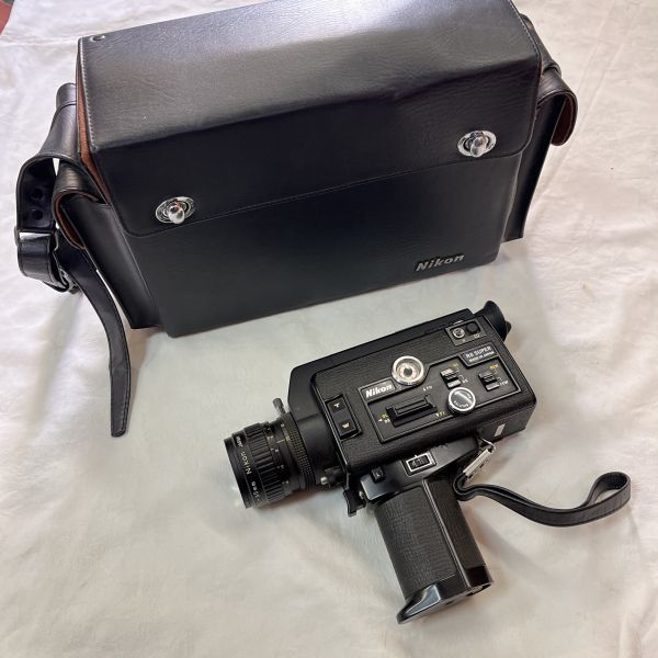 ジャンク扱い ニコン 1960年代～70年代 R8 SUPER 8mm ビデオカメラ *415_画像1