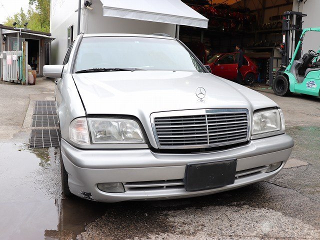  Benz C200 Station Wagon W202 C Class 99 год 202080 AC конденсатор ( наличие No:507601) (7256)