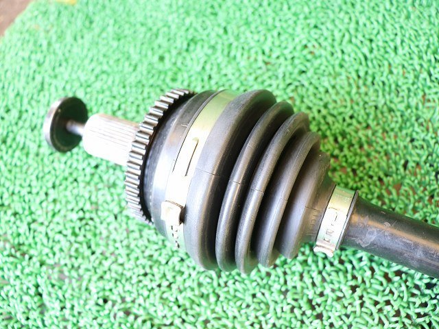 * Volvo V70 SB 01 year SB5244W left front drive shaft / gong car ( stock No:A28088) (7004)