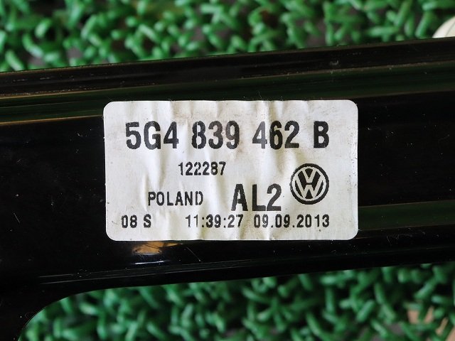 ☆ VW ゴルフ ヴァリアント 5G 2014年 AUCHP 右リアドアレギュレーター (在庫No:A27045) (6739) ☆_画像4