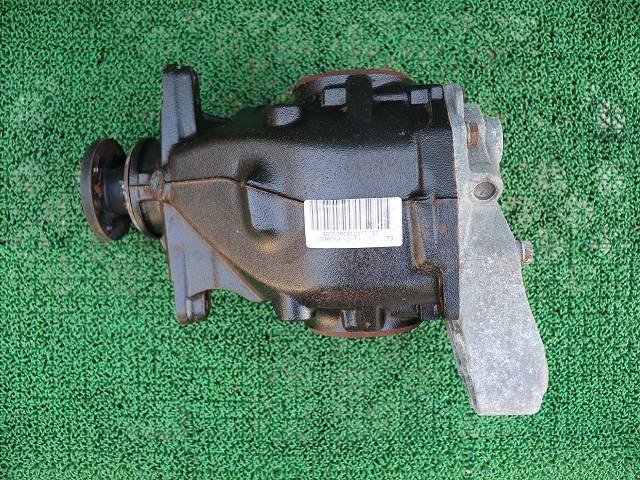 * BMW 325i E90 3 series 05 year VB25 rear differential gear / rear diff ( stock No:A28690) (6530)