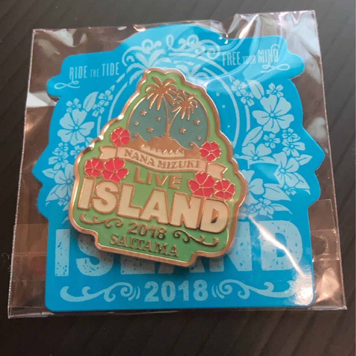 水樹奈々 NANA MIZUKI LIVE ISLAND 2018 西武公演限定ピンズ ロゴ 埼玉 グッズ 声優 歌手 ピンズ ピンバッジ 缶バッジ バッチ バッヂ_画像1