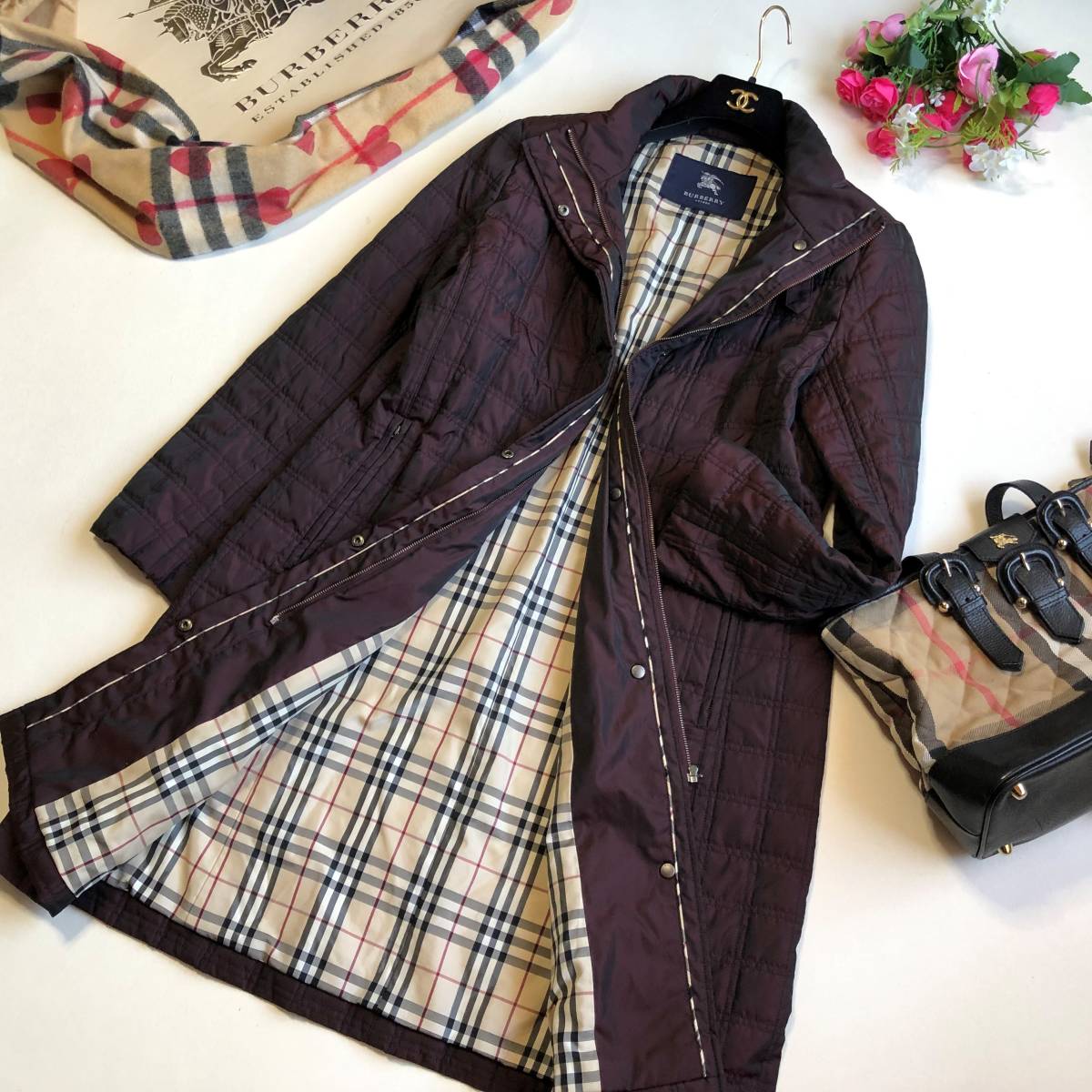 大きいサイズ/バーバリーBURBERRY★中綿キルティングコート　11号/L～LL　ワインレッド★裏ノバチェック★エレガント装い★クリーニング済_画像1