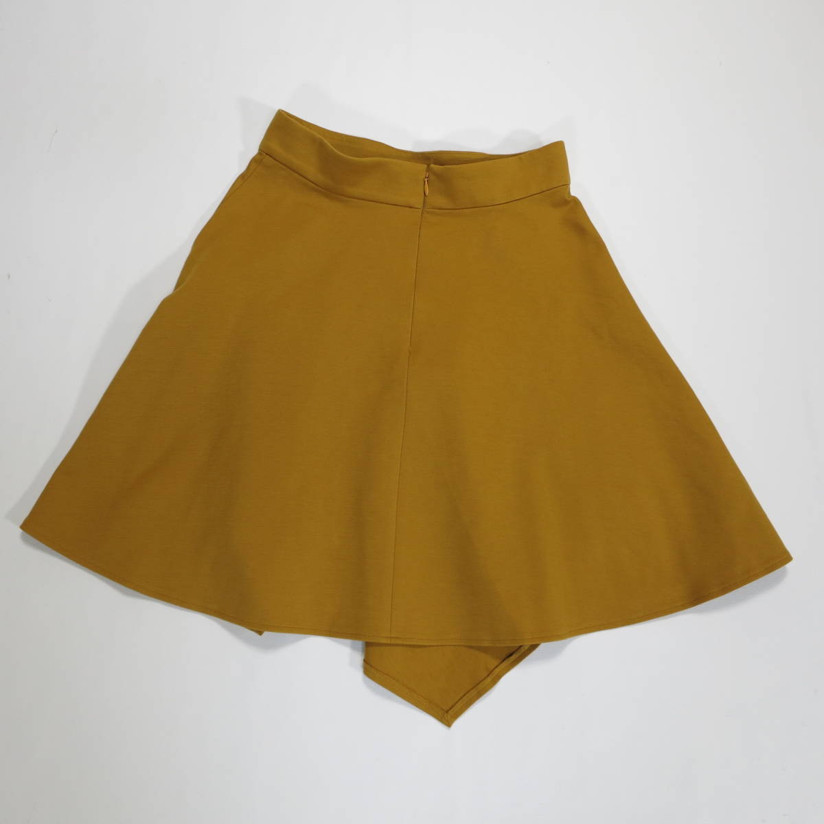 PayPayフリマ|JILL STUART ジル スチュアート アシンメトリー スカート サイズ4 XL マスタードカラー からし色 ひざ丈 4245 PayPayフリマ|JILL STUART ジル スチュアート アシンメトリー スカート サイズ4 XL マスタードカラー からし色 ひざ丈 4245