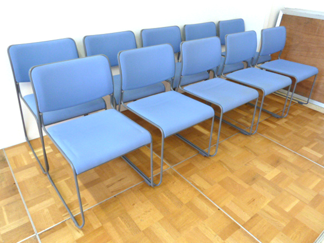 送料無料 新品 4脚セット ファブリック パイプ椅子 パイプイス 会議イス グレー パイプチェア スタッキングチェア ミーティングチェア 会議椅子