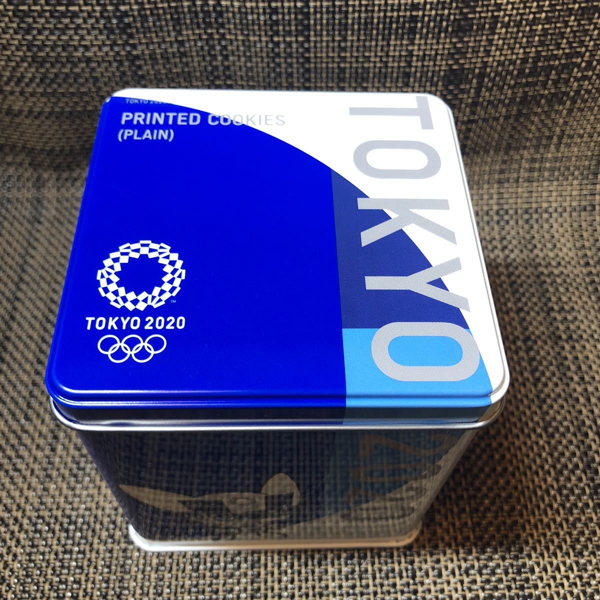 Tokyo2020オリンピック 公式グッズ クッキーの空き缶