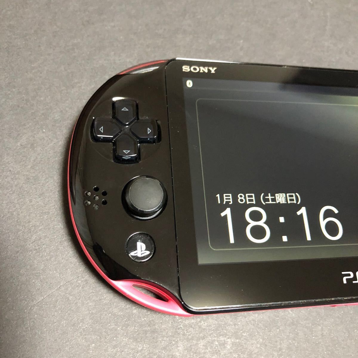 PlayStation Vita（PCH-2000シリーズ）Wi-Fiモデル ピンク