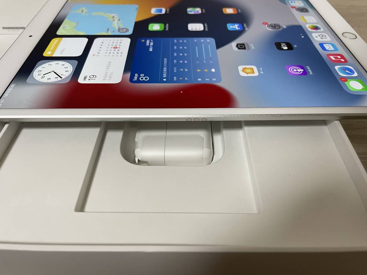 iPad Air 第3世代 付属品完備新品未使用 Wi-Fiモデル 64GB シルバー
