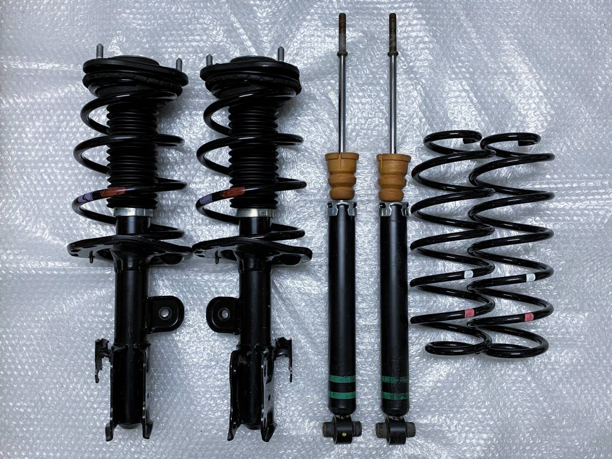トヨタ 純正 サスキット プリウス ZVW30 後期 ショック トヨタ 純正 サスキット プリウス ZVW30 後期 ショック