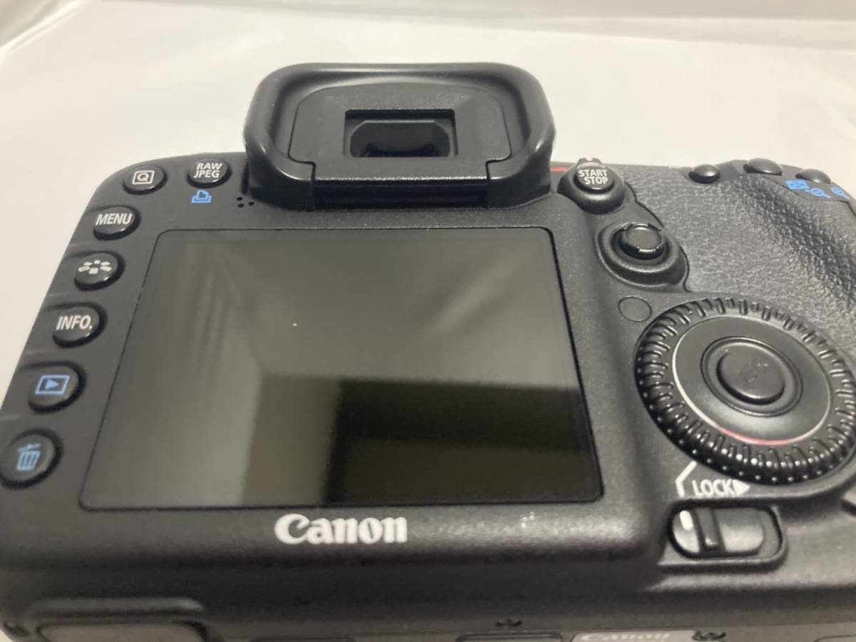 【完動美品】人気機種 Canon キャノン EOS 7D ボディ_画像5