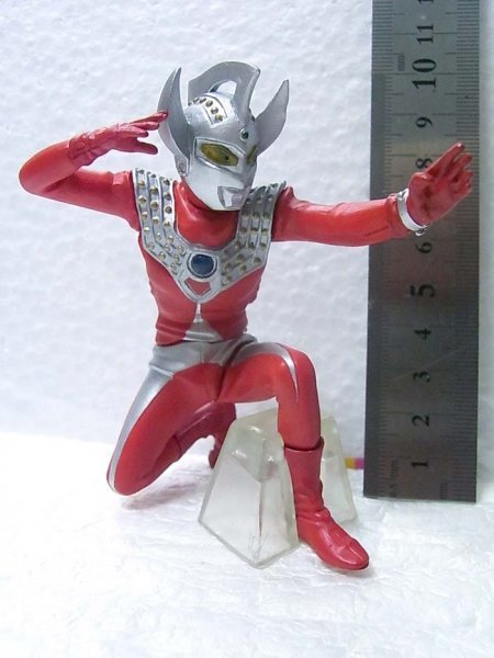 究極大怪獣 ウルトラマン タロウ/フィギュア アルティメットソリッド_組み立て見本