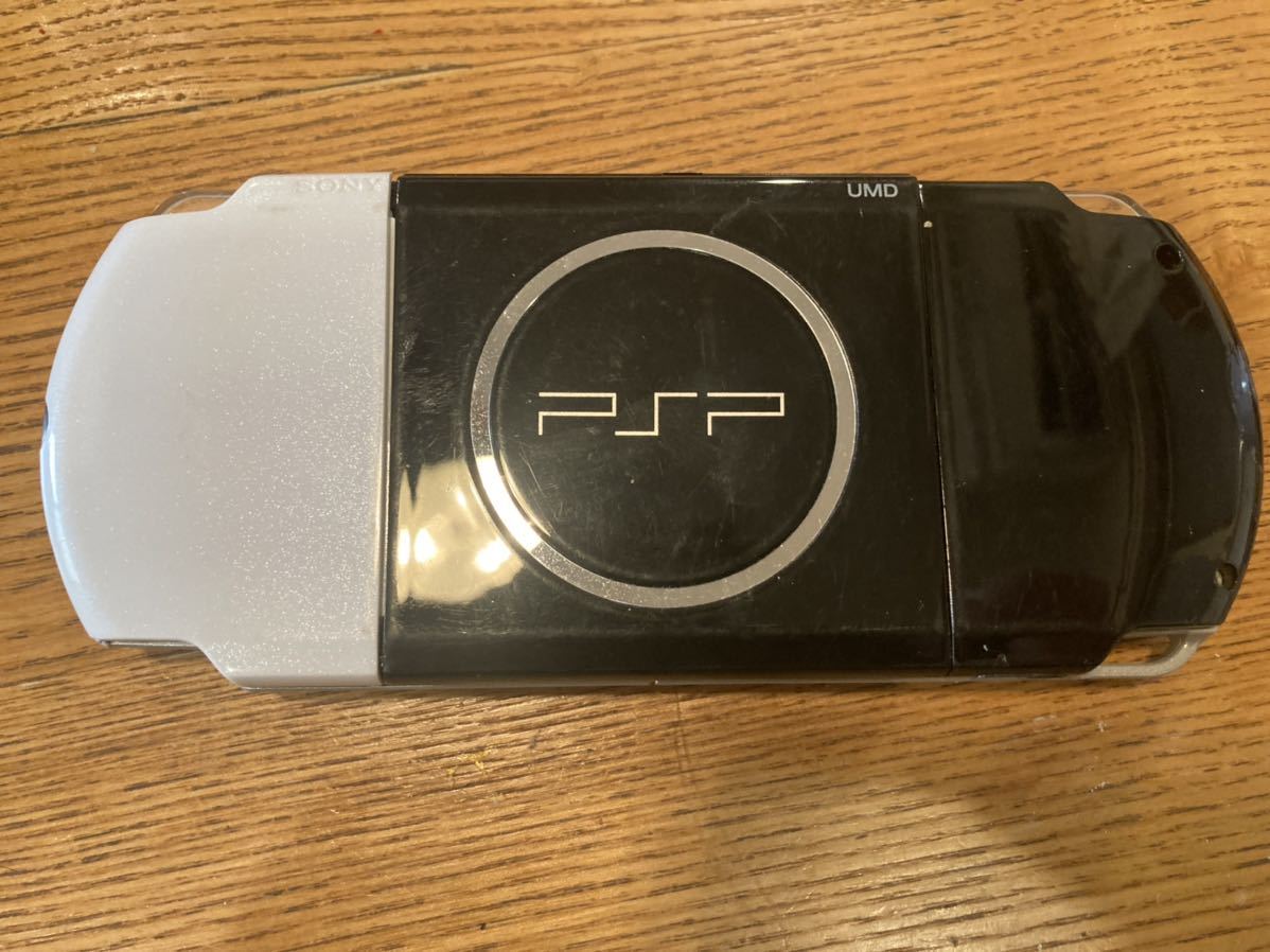 動作良好 PSP-3000 ピアノブラック PSP 裏の蓋ホワイト 送料無料 動作良好 PSP-3000 ピアノブラック PSP 裏の蓋ホワイト 送料無料