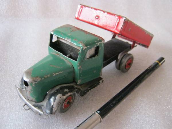 【玩具】 ブリキ（鋼鉄）／ゼンマイ ボルボ Volvo トラック ELCO社 スウェーデン_画像2