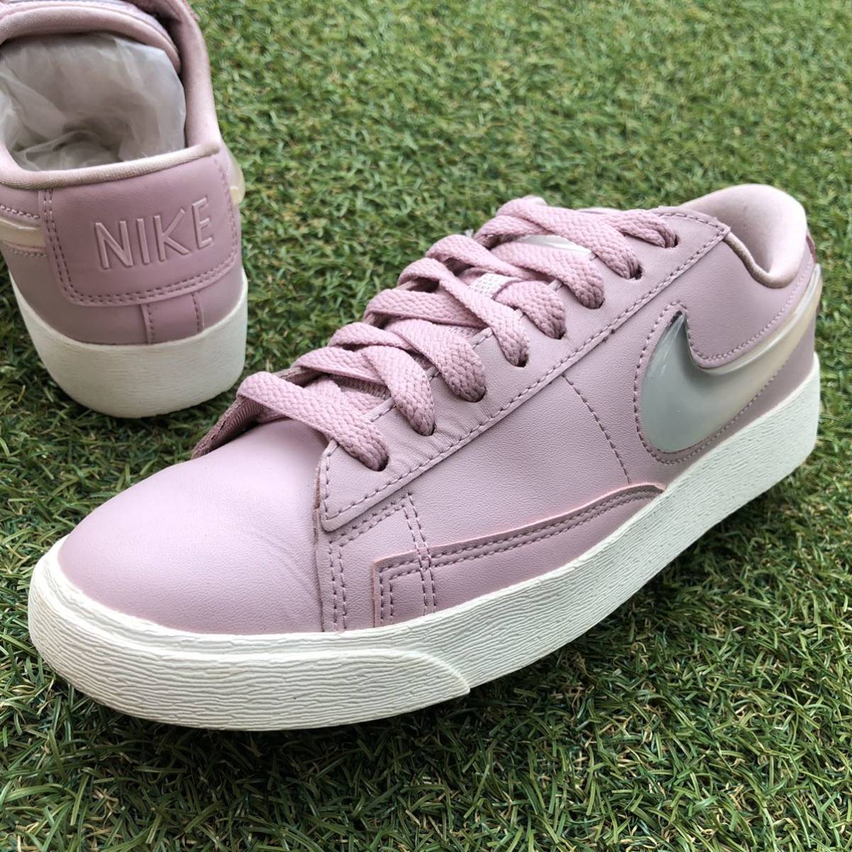 美品23 NIKE BLAZER LOW LXナイキ ブレザーロー ラックス F688