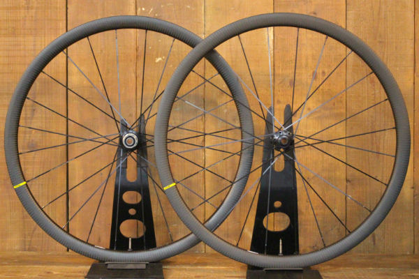 美品 マヴィック MAVIC キシリウム KSYRIUM PRO CARBON UST Disc