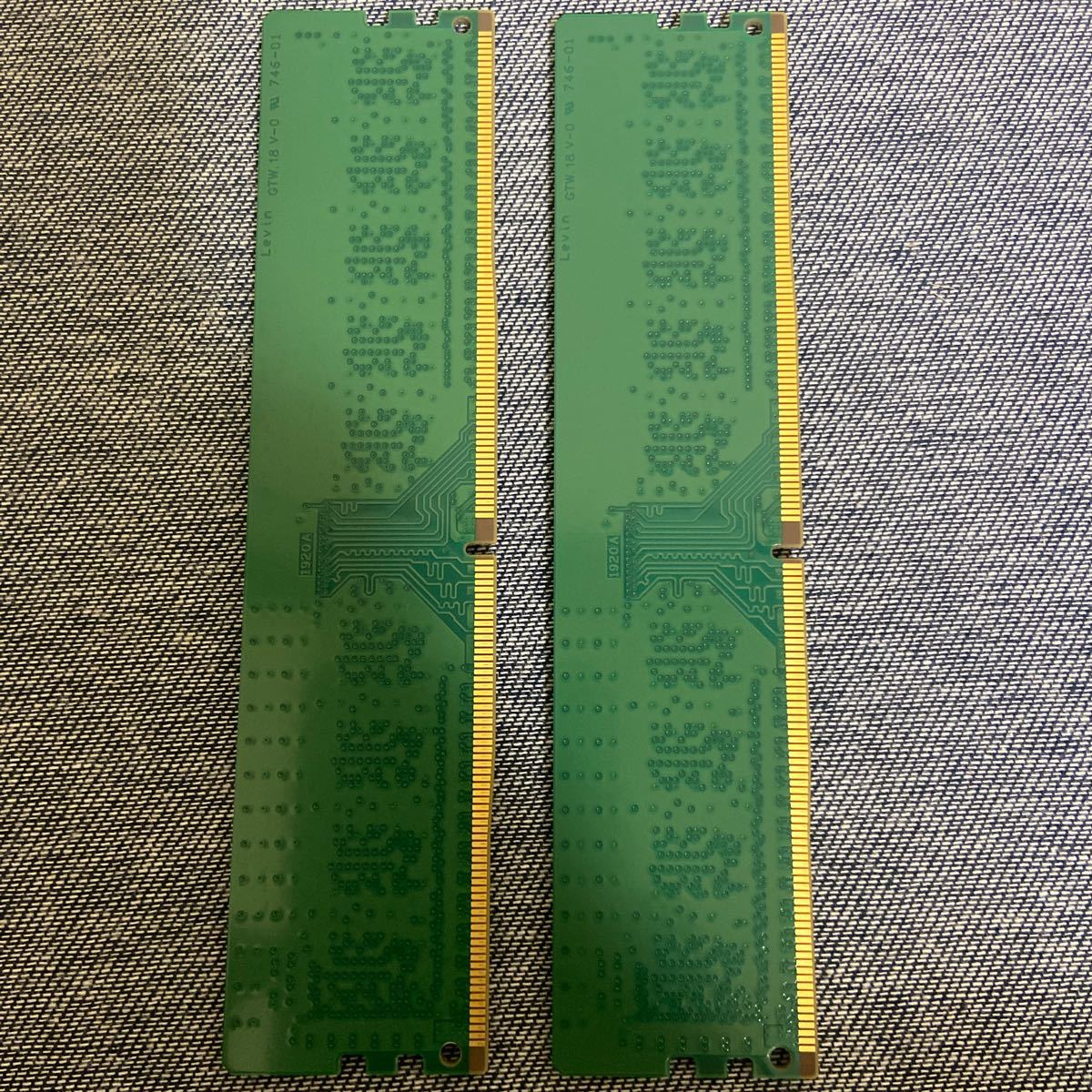 DDR4 2400 4GB × 2枚 ＝ 8GB crucial デスクトップ用メモリ 中古