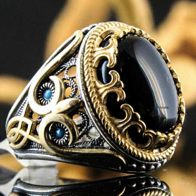 最大85％オフ！ 新品ラグジュアリー彫 指輪シルバー ラインストーンブラック オニキス風 メンズ