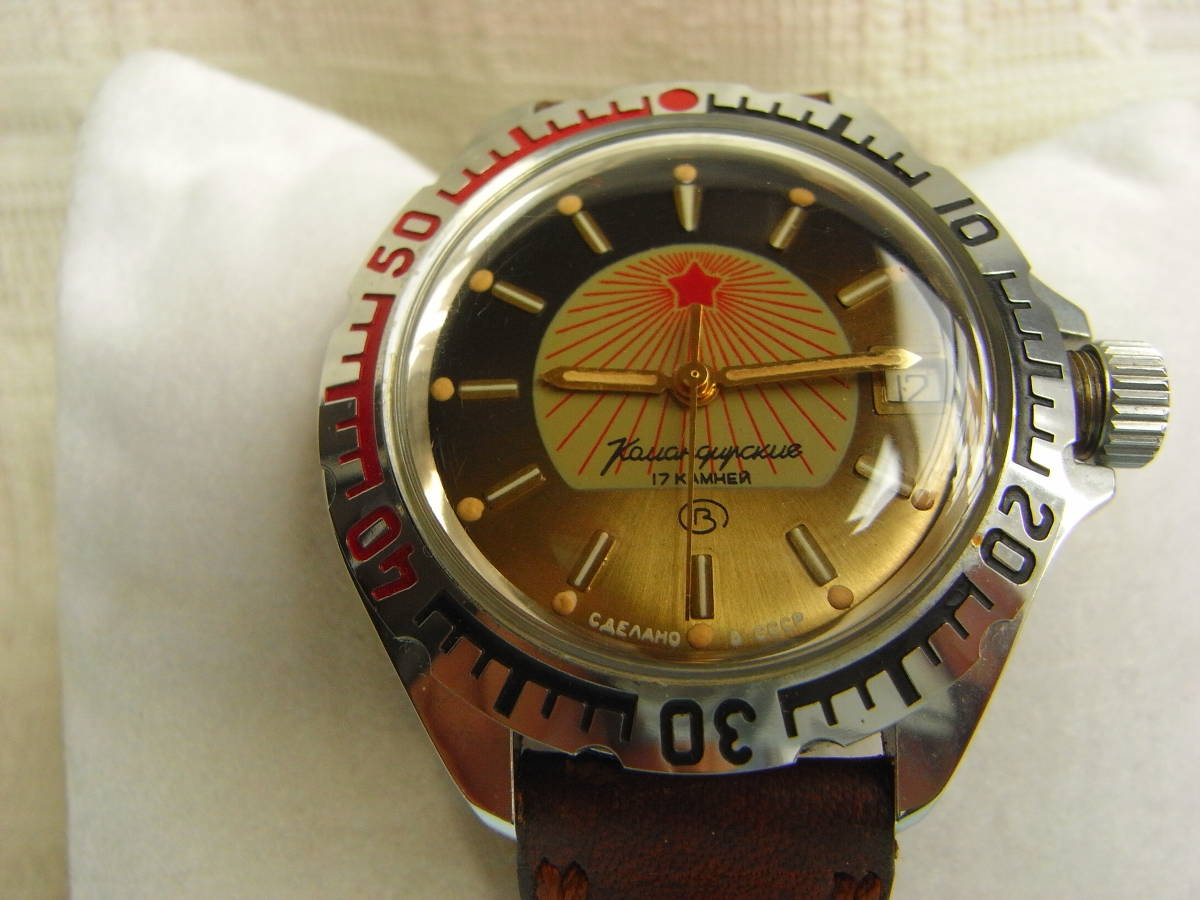 ソ連軍用時計★ボストークコマンダスキー。手巻き。日差40秒。中古。