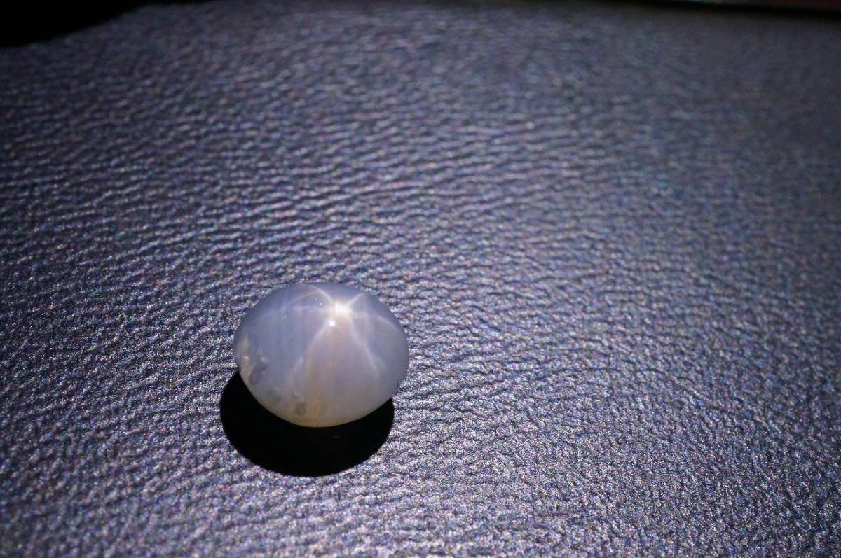 [ limitation special prompt decision price!]30 year front. unused stock![ transparency equipped. fine quality loose ] Myanma production! not yet processing [ natural Star sapphire ] loose 1.83ct