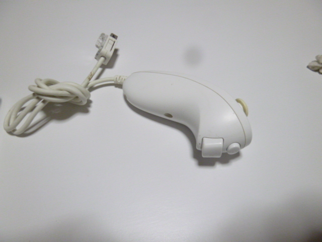 RNS002【即日配送 送料無料 動作確認済】Wii リモコン ヌンチャク　ストラップ　セット　純正品　RVL-003 白　ホワイト 