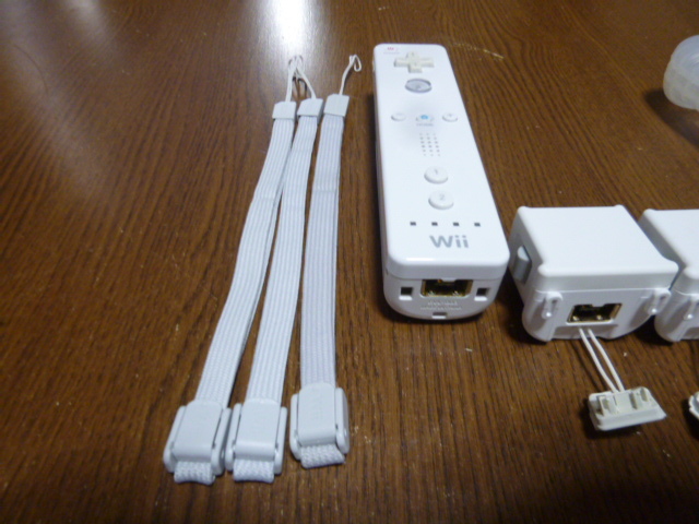 A013【即日配送 送料無料 動作確認済】Wii　ストラップ3　リモコン1　モーションプラス3