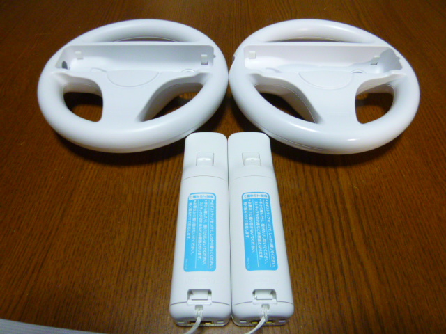 HR026【送料無料】Wii マリオカート　ハンドル　リモコン　ストラップ　2個セット　ホワイト　（動作良好 クリーニング済）白 任天堂 純正 