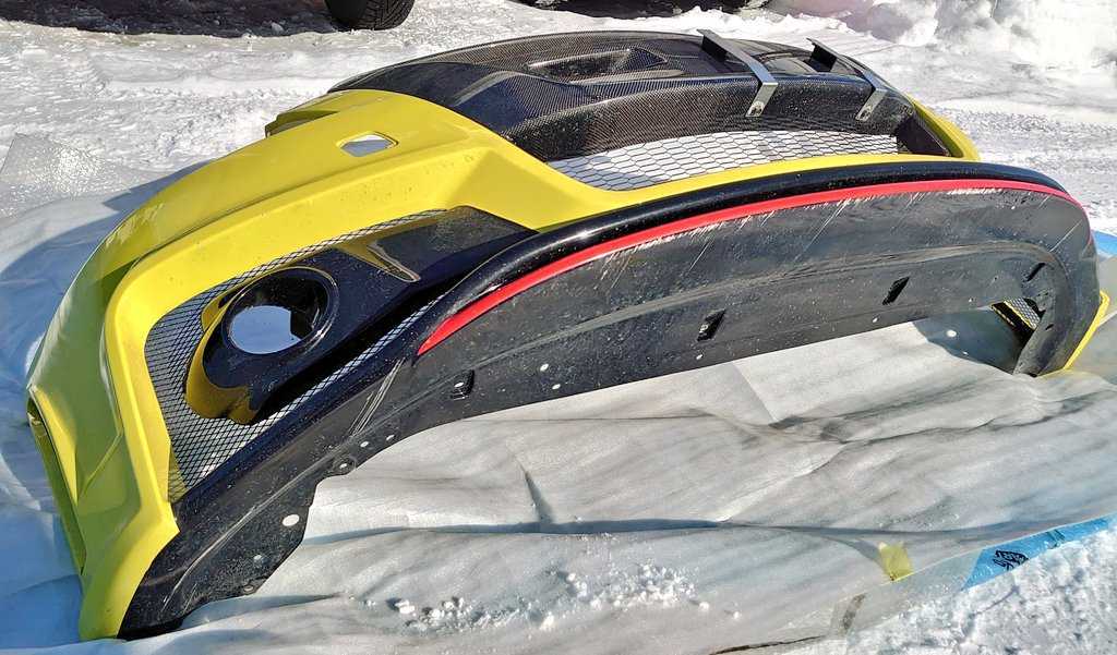 スズキ スイフトスポーツ ZC32S ラ・アンスポーツ フロントバンパー エアロ ＆ モンスタースポーツ MSE カーボン フロントグリル ZC72S_下部分に擦り傷ありますが、割れてません
