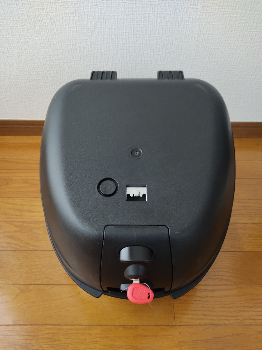 PayPayフリマ|新品未使用 GIVI リアボックス B27N 27L 取付説明書