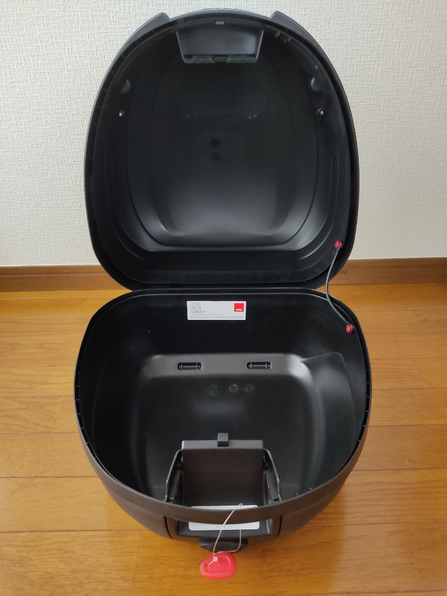 PayPayフリマ|新品未使用 GIVI リアボックス B27N 27L 取付説明書