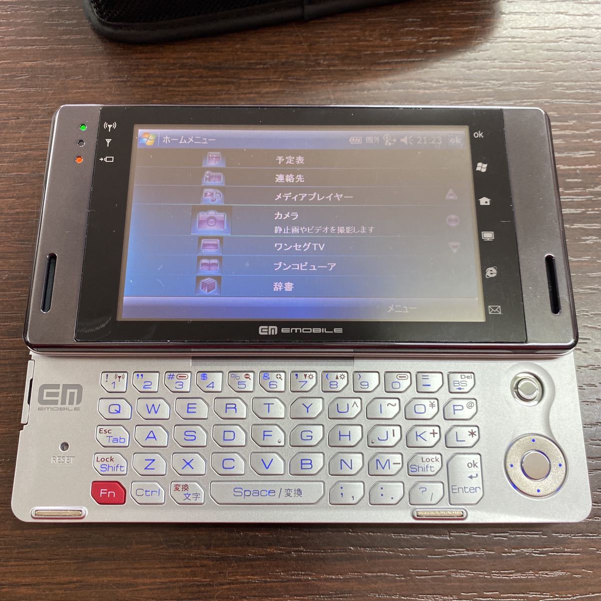 Windows Mobile 6.0搭載！EM・ONE α S01SH2　　EMobile ワンセグ_画像2