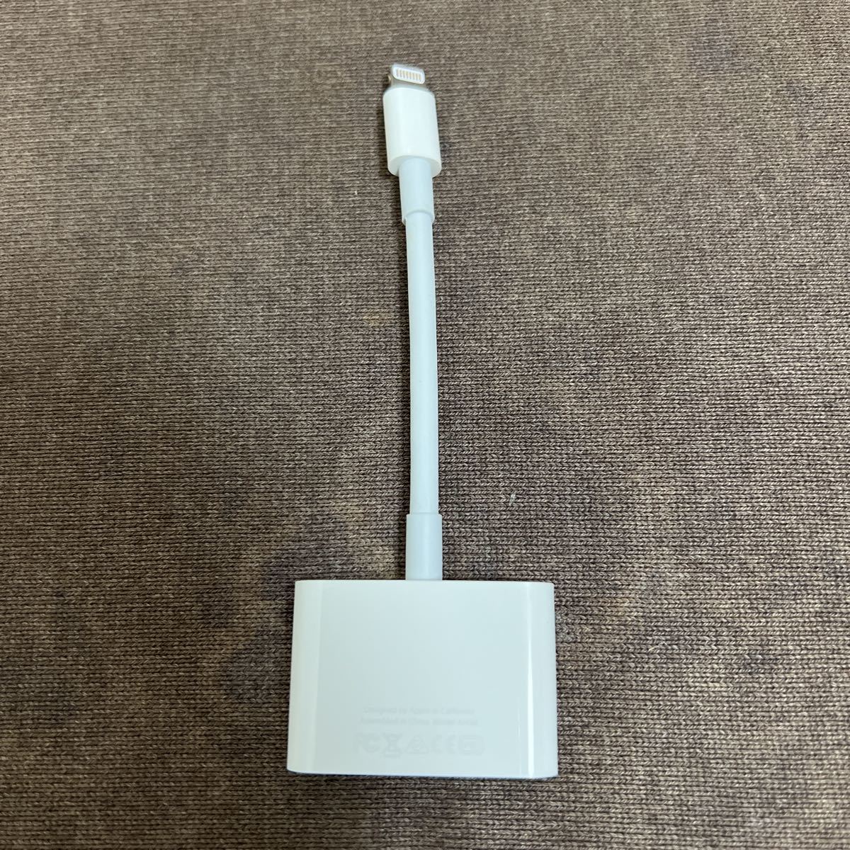 Apple 純正 Lightning Digital AVアダプタ MD826AM/A HDMI変換ケーブル　_画像2