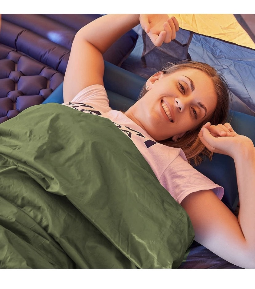 寝袋 シュラフ 封筒型 保温 軽量 210T防水シュラフ 快適温　グリーン