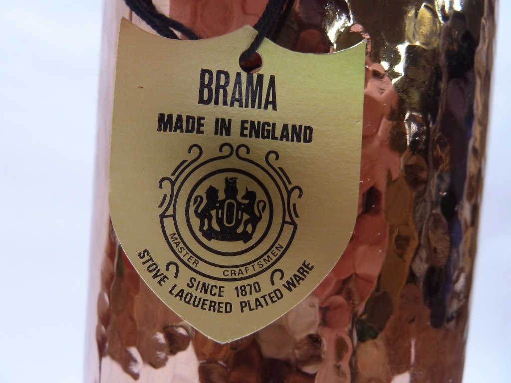 (☆BM)【感謝特別価格】イギリス製 brama ENGLAND コッパー 槌目 銅製 ガラス器入り レトロ フラワーベース 花瓶 高さ36㎝ アンティーク_画像4