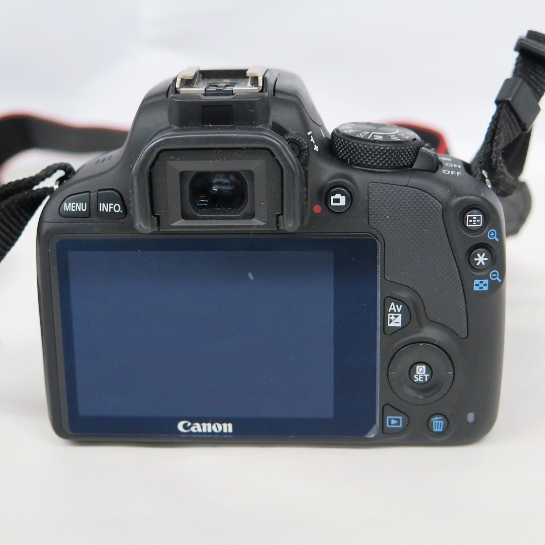 1円～ Canon キヤノン EOS Kiss X7 ダブルズームキット デジタルカメラ
