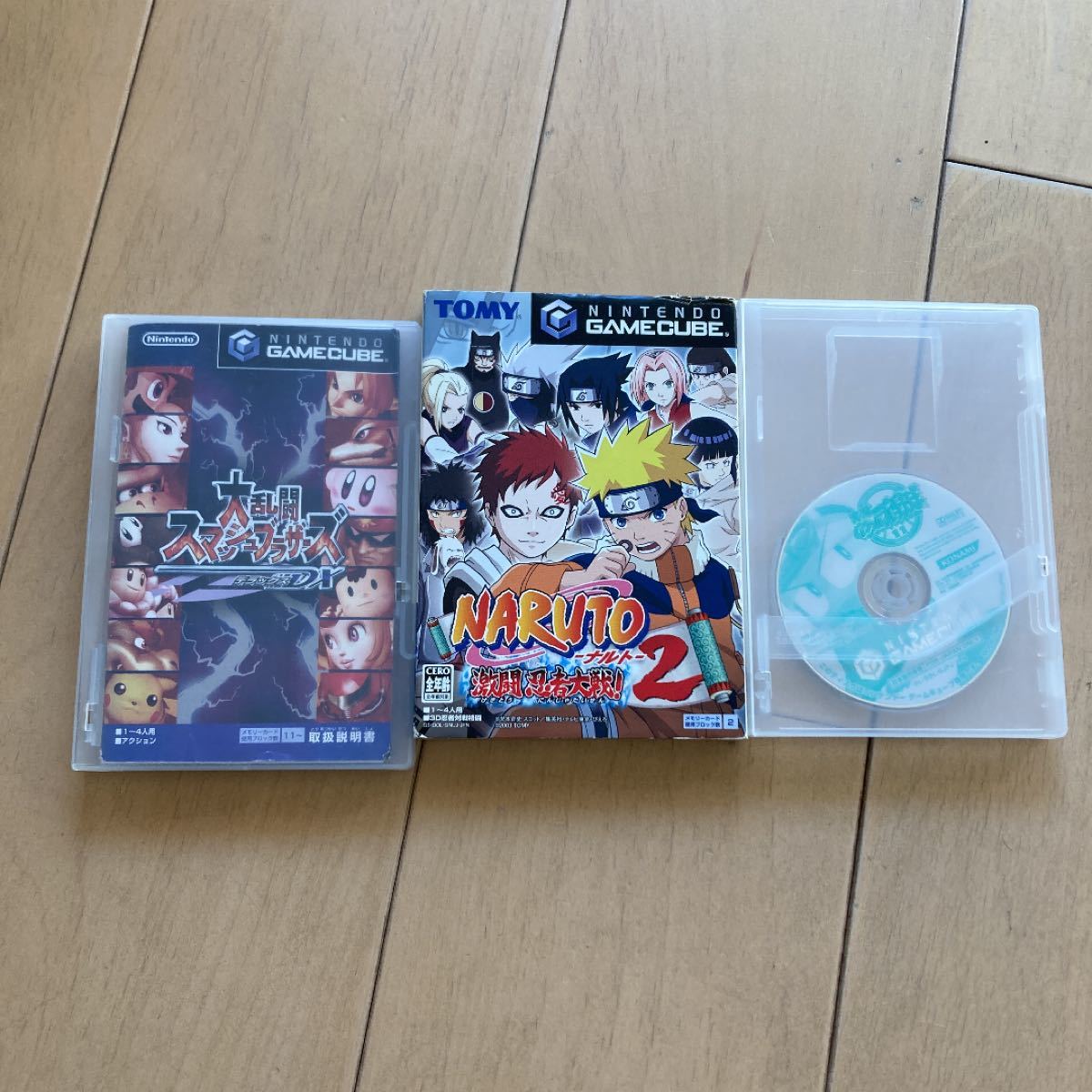 ゲームキューブソフト 任天堂　gamecube ソフト3つ　大乱闘スマッシュブラザーズ　ナルト2