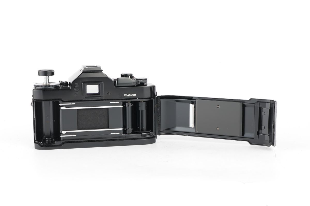 06212cmrk Canon A-1 + New FD 50mm F1.4 MF一眼レフ フイルムカメラ 標準レンズ_画像8