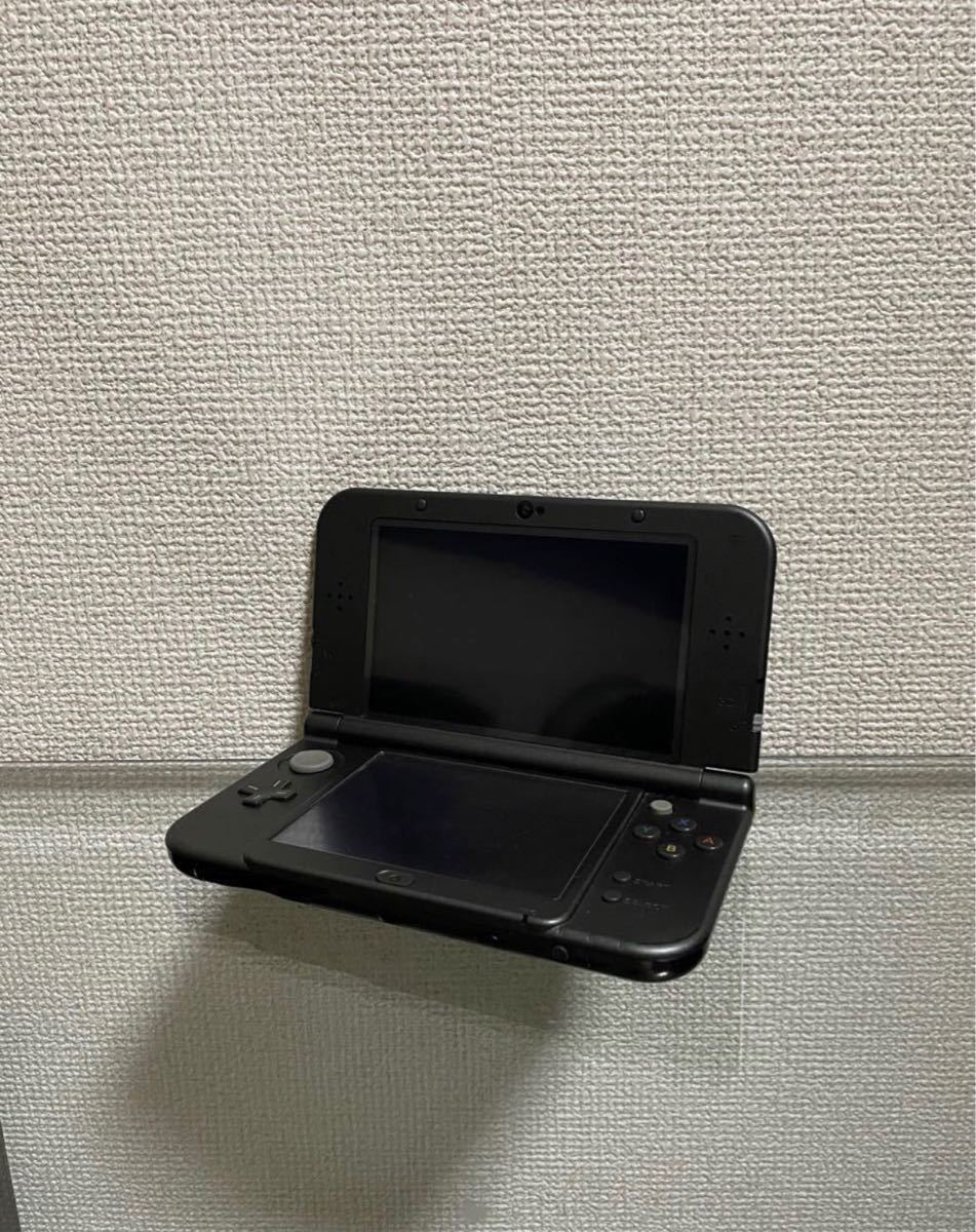 カセット3つ付き　Nintendo  3DS LL