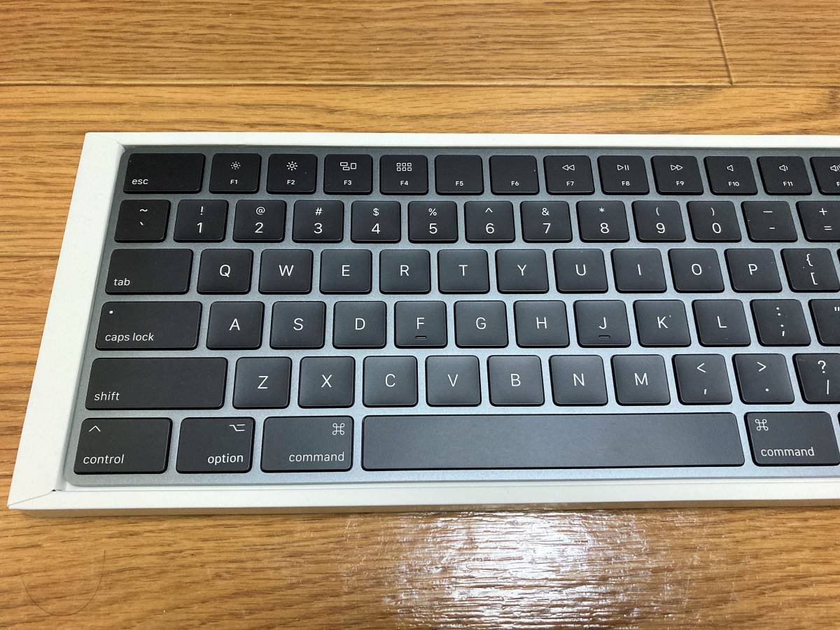 Apple Magic Keyboard SPACE GRAY テンキー付き US アップル マジックキーボード スペースグレイ_画像2