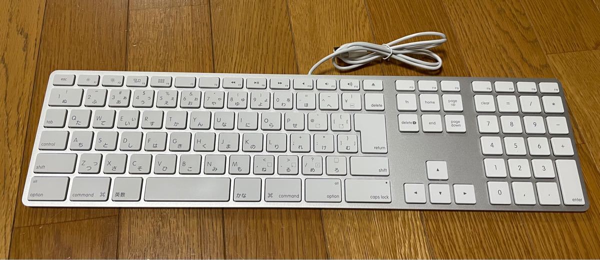 Apple アップル 日本語 キーボード A1243 純正 テンキー USB 差し口2箇所アリ 