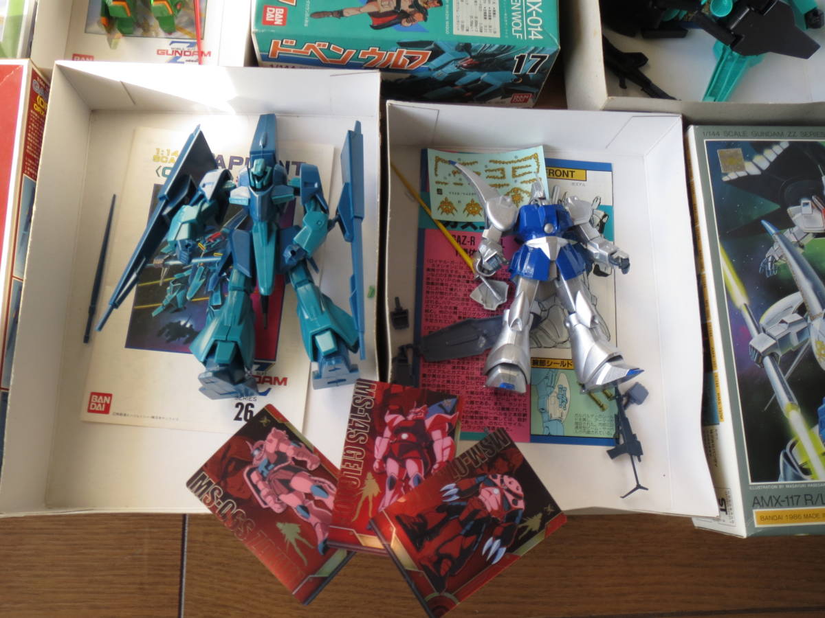 旧キット完成品 機動戦士ガンダム プラモデル1/144SCALE+おまけ 旧キット完成品 機動戦士ガンダム プラモデル1/144SCALE+おまけ