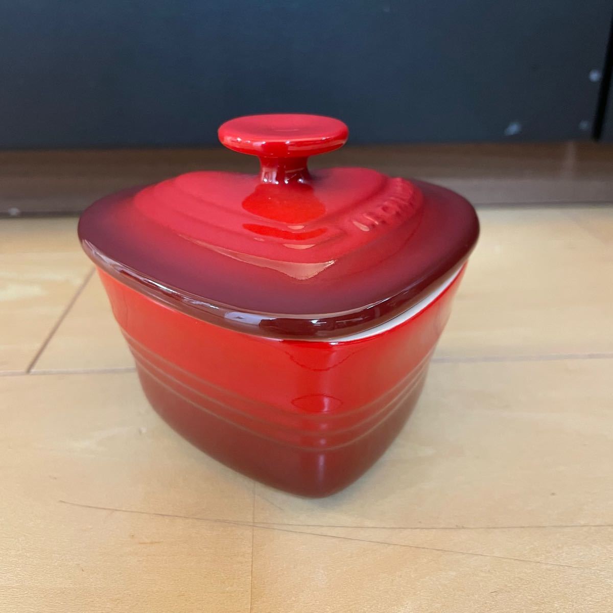 ル・クルーゼ LE CREUSET  ルクルーゼ ラムカンダムール 赤 白 チェリーレッド ホワイト ハート 2個セット フタ付き