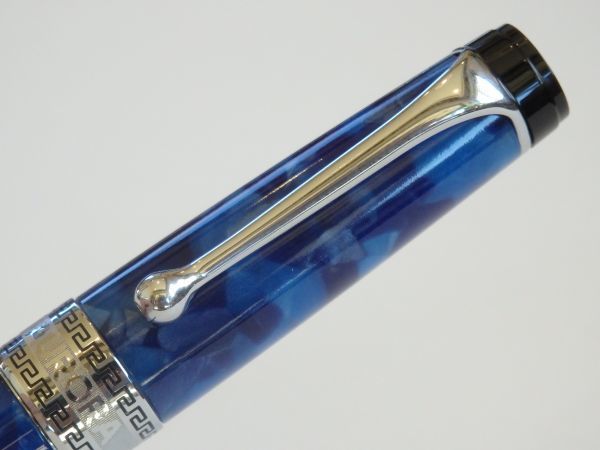 *[ almost unused ] Aurora Optima blue ST fountain pen pen .:14K585 solid Gold M