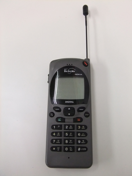 [docomo:NOKIA] DoCoMo Nokia digital 2080 mobile telephone transceiver retro that time thing used junk treatment *10000 jpy start *