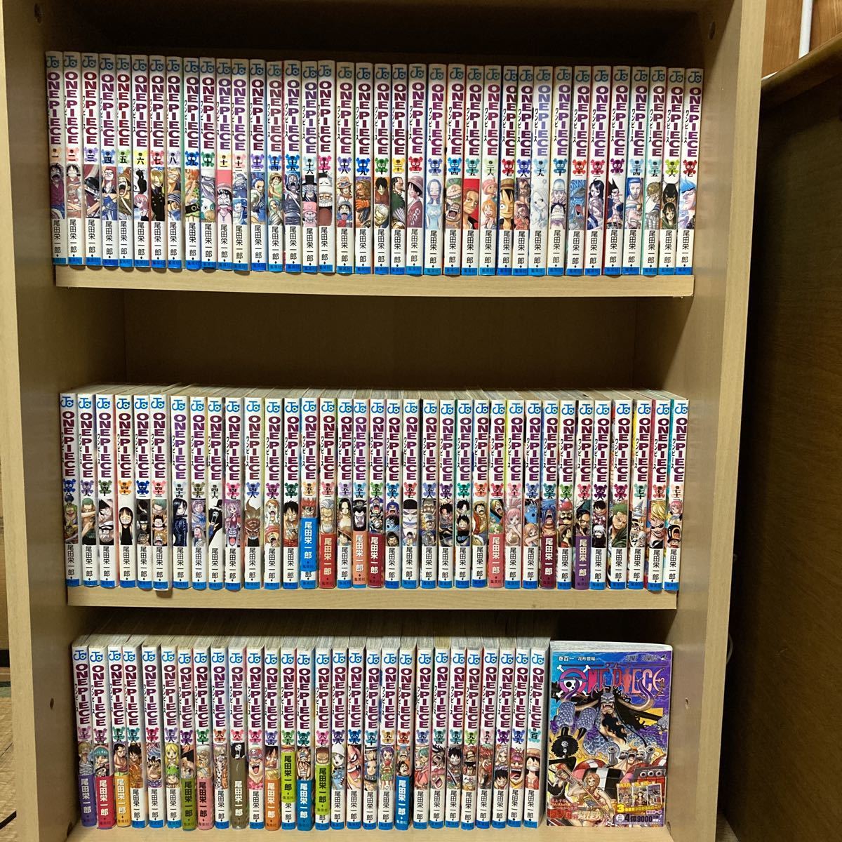 関連本多数!送料無料!ワンピース全巻セット 1~101巻+関連本12冊