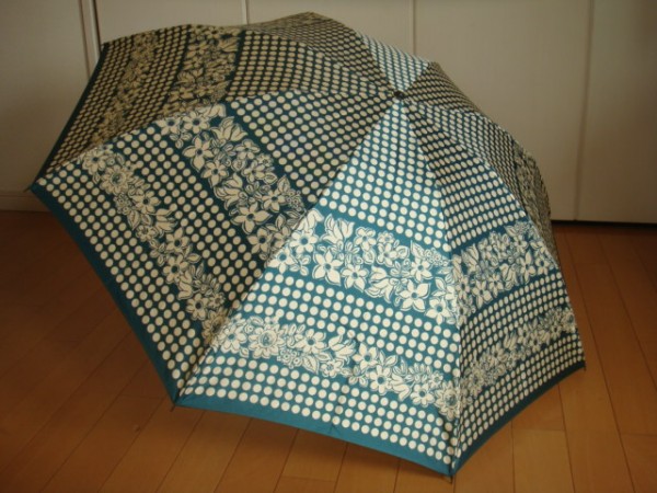 年末のプロモーション ☆新品☆アナスイ/可愛い折りたたみ傘雨傘