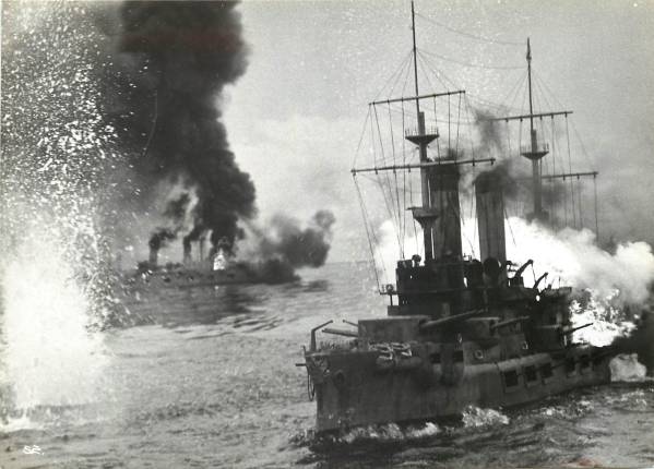 p31653円谷英二三船敏郎加山雄三『日本海大海戦』スチル_画像1