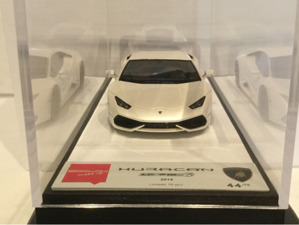 希少 1/43 アイドロン ランボルギーニ ウラカン LP610-4 限定ミニカー MAKE UP カスタム モデルカー スーパーカー パール・ホワイト_画像2