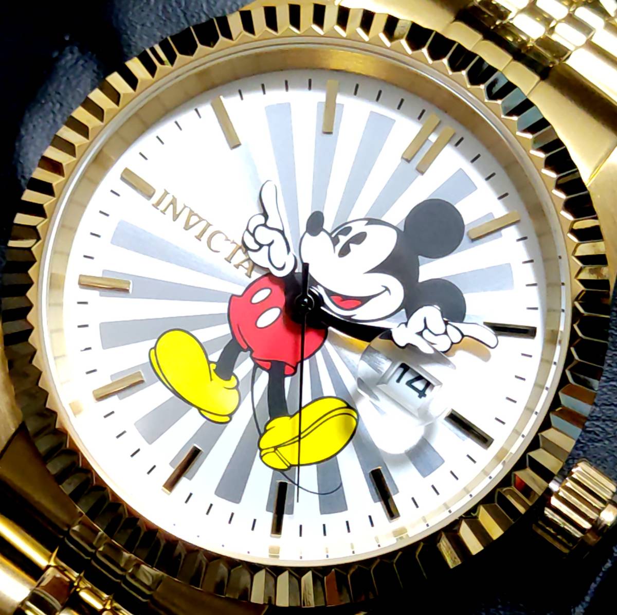 新品】定価6.8万円 INVICTA インビクタ 高級腕時計 DISNEY ミッキー