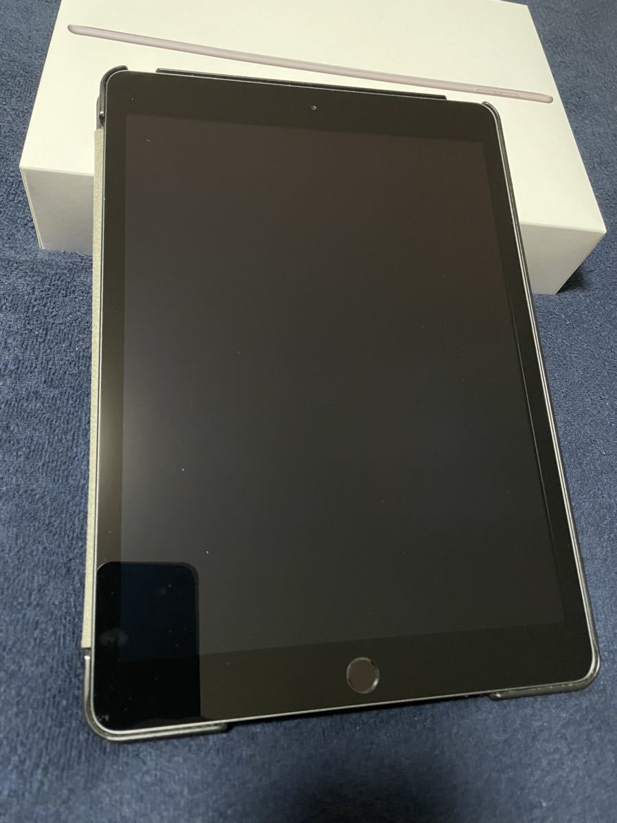 超美品 Apple iPad 第7世代 10.2インチ Wi-Fi 32GB 付属品付 無印